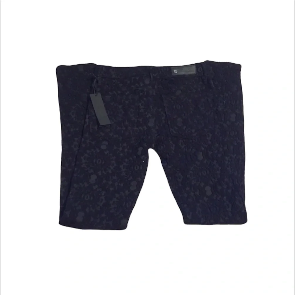 NWT David Bitton: Size 26 Floral Black Jeans